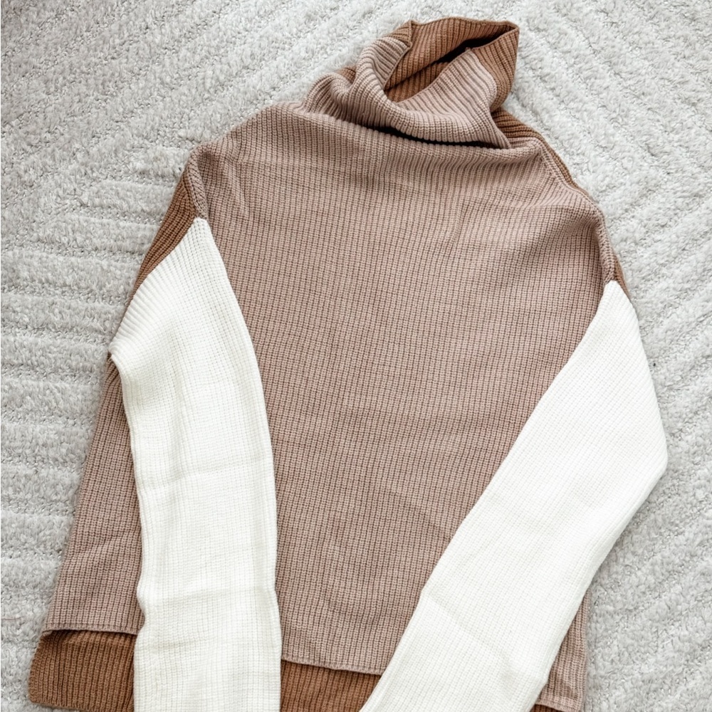 NWOT! Color Block Rib-Knit Cowl Neck Sweater -  Size S